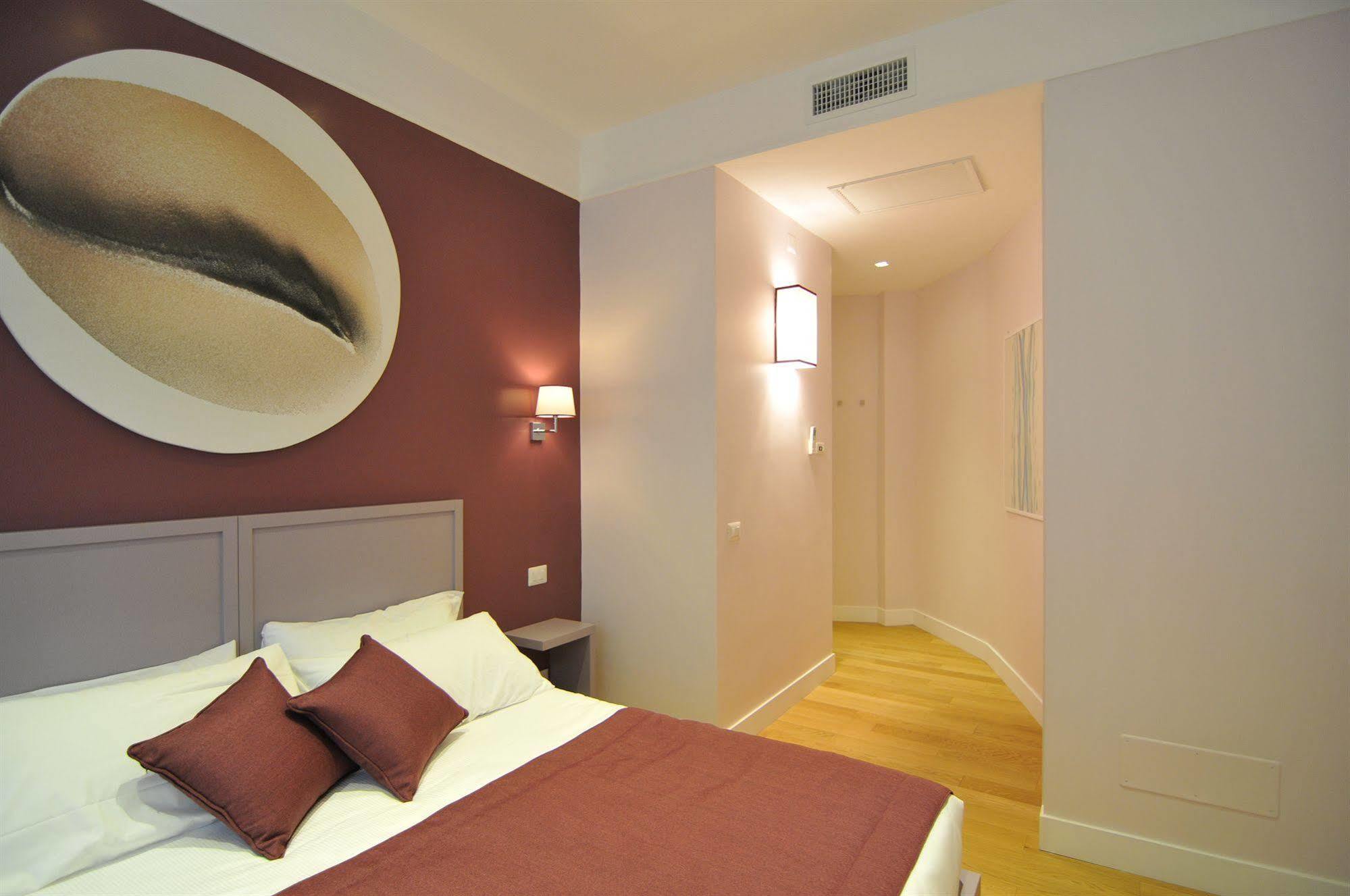 Domus Scipioni Guest house 2*